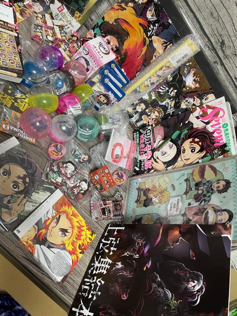 送料無料　新品未開封多数　鬼滅の刃 グッズ　大量 まとめ売り