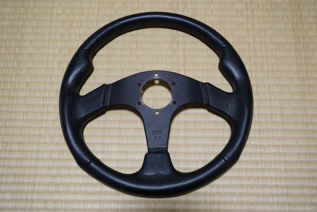 【正規品】　MOMO JET ジェット φ350 カーボン