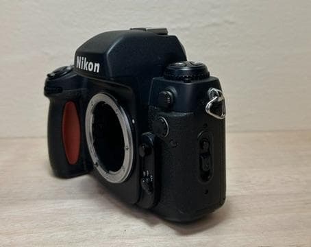 Nikon F100 ニコン フィルムカメラ