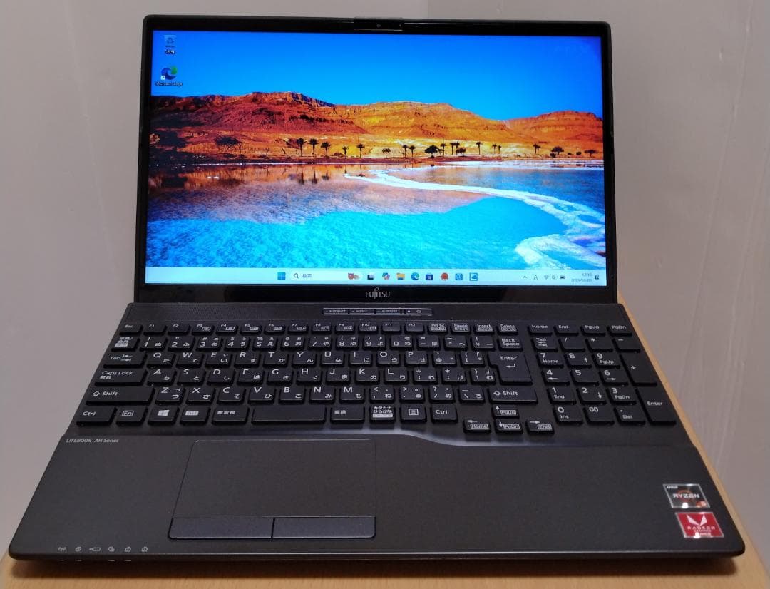 富士通 Ryzen 5 3500U/SSD256GB/メモリ8GB