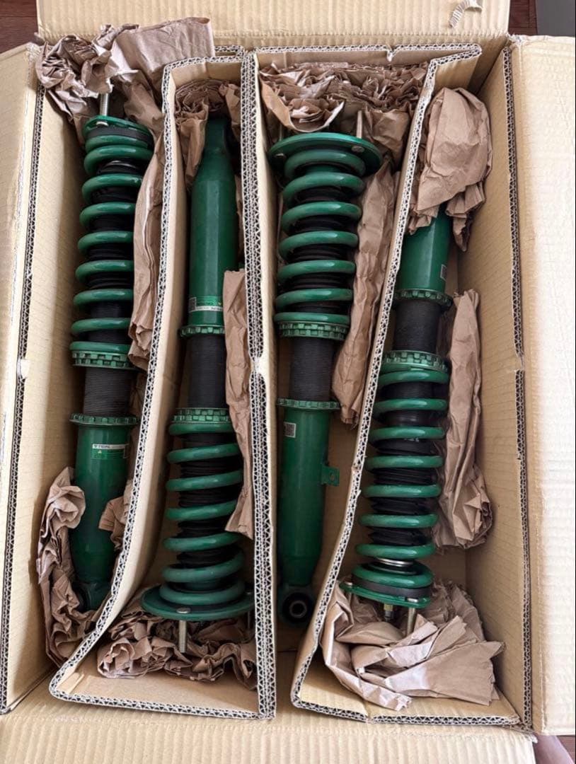 TEIN車高調 210系クラウン