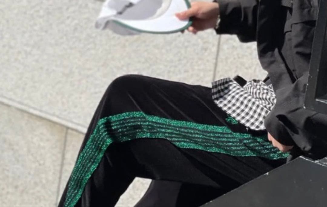 needles ストレートS ブラック×グリーンラメ　黒　ベロア　ニードルズ