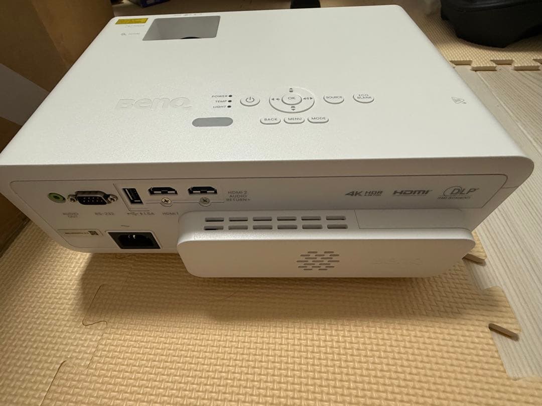 値下げ！【ほぼ新品】BenQ TK710STi 4Kレーザー短焦点プロジェクター