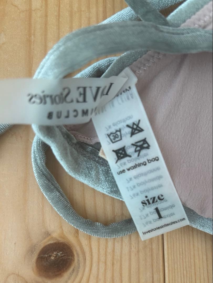 【Ⅸ 】 トライアングルビキニ Love stories 水着