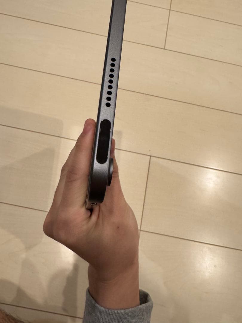 Apple iPad Air スペースグレー 本体　64gb