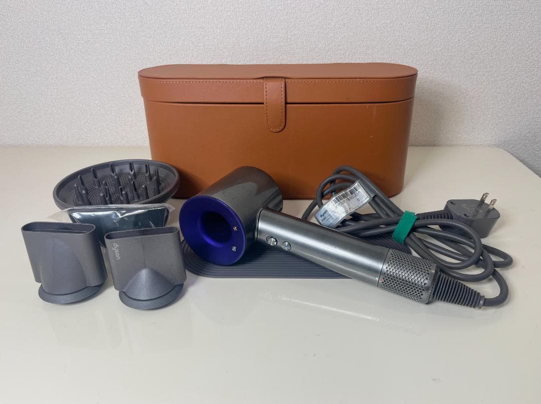 ☆dyson HD01 ヘアードライヤー ブルー アタッチメント＋ケース付き