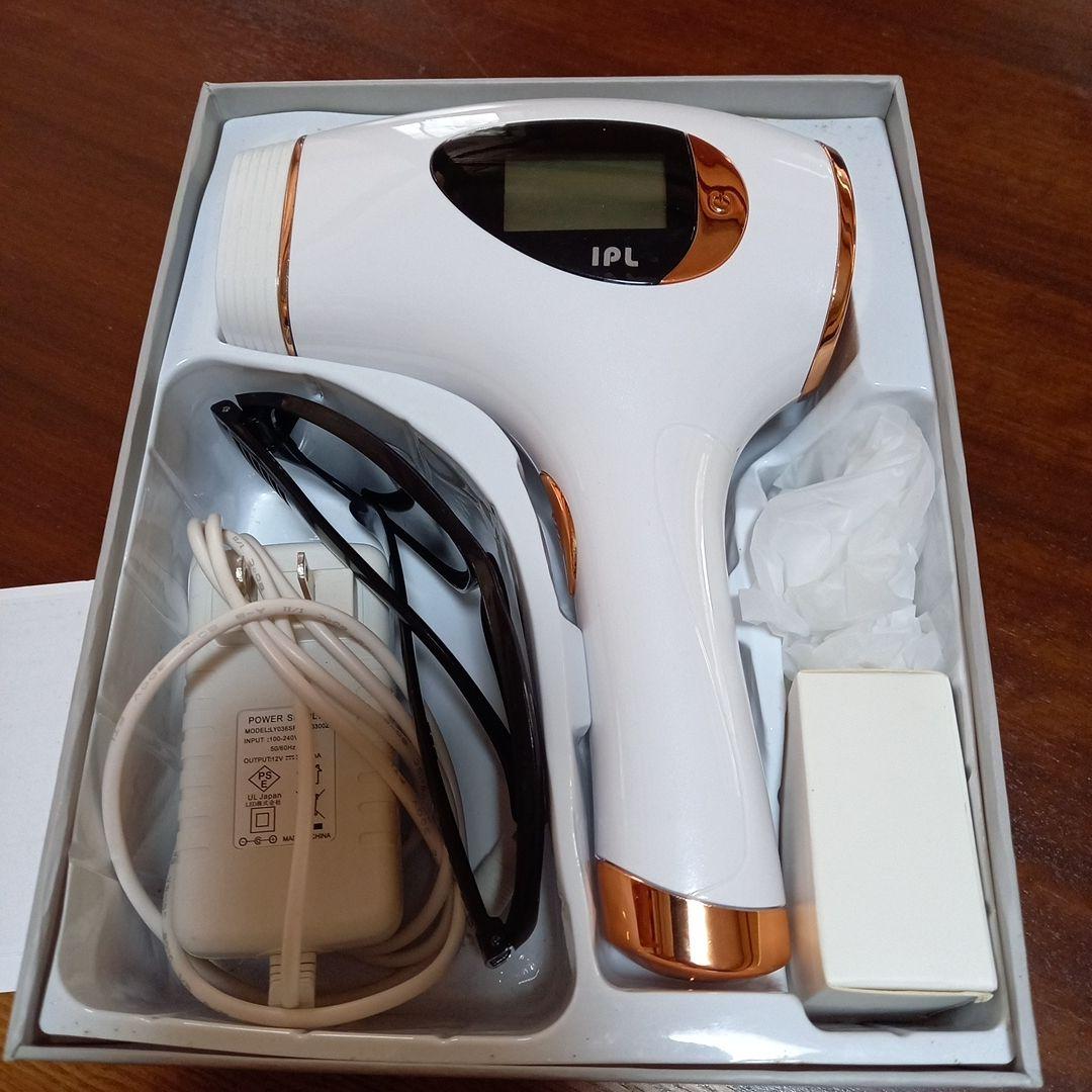 IPL脱毛器 本体と付属品