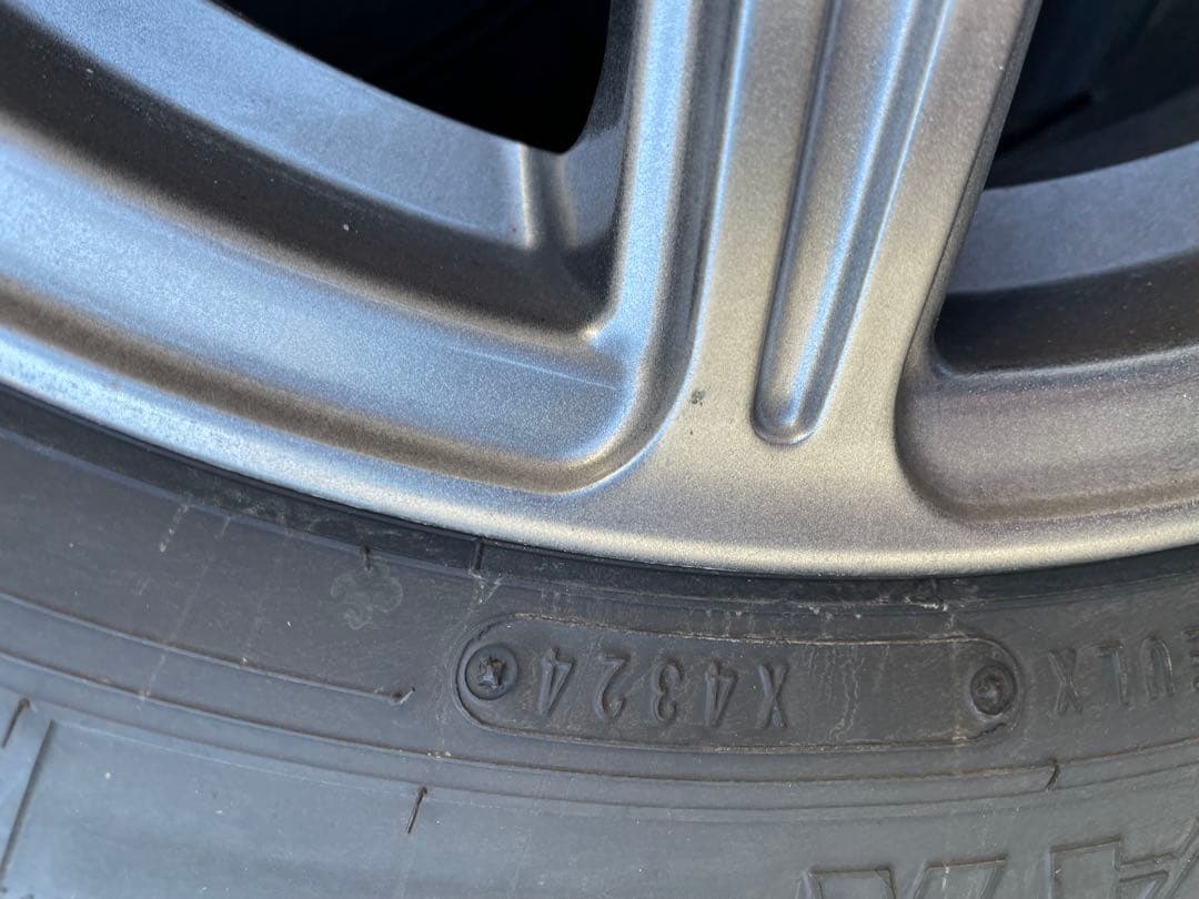 185/65R15 スタッドレスタイヤ4本セット！ ワンシーズン使用のみ！