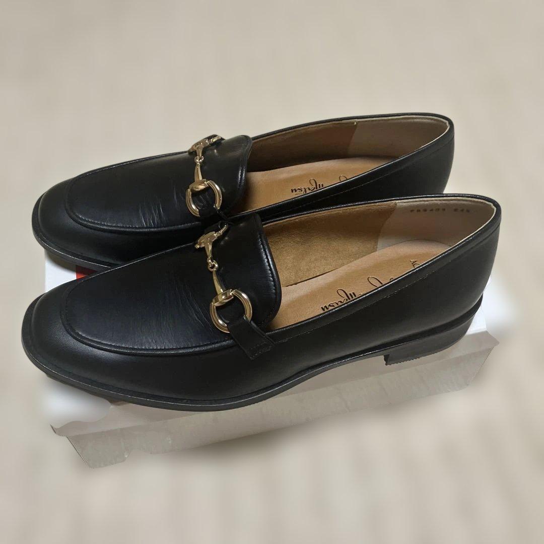 新品未使用品！銀座カネマツ　アクアベル　黒ローファー　24.5