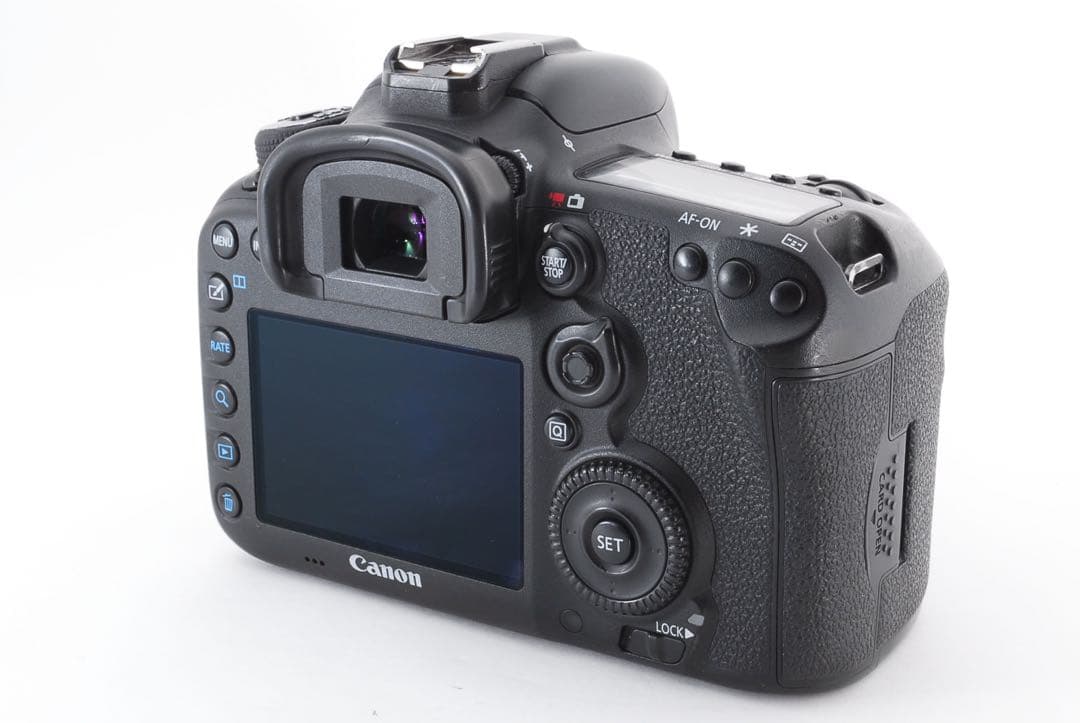 Canon EOS 7D Mark II + Canon EF 28-80㎜