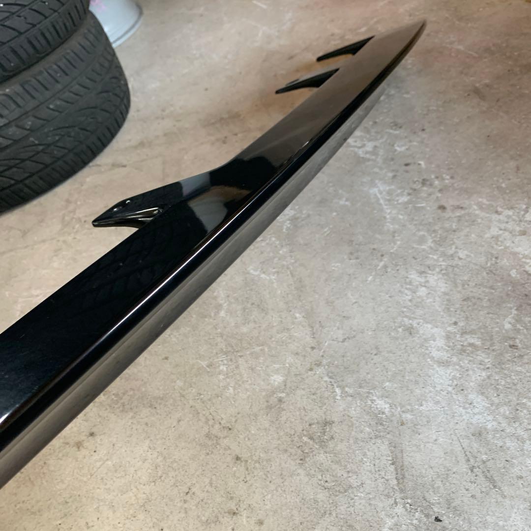 三菱　ミツビシ　デリカD5 純正リアウィング　ブラック　中古品