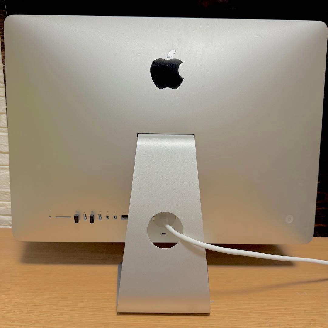 iMac 21.5インチ (Late 2015) 8GB 1TB