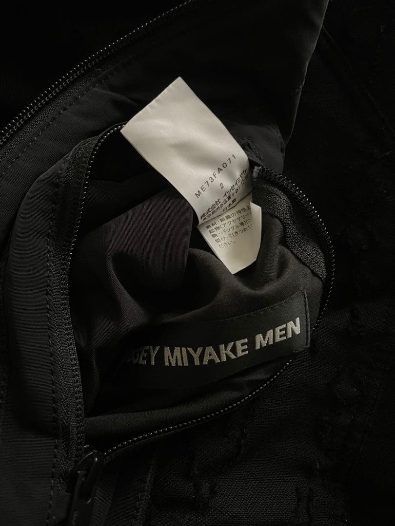 ISSEY MIYAKE MEN ブレードカットコート