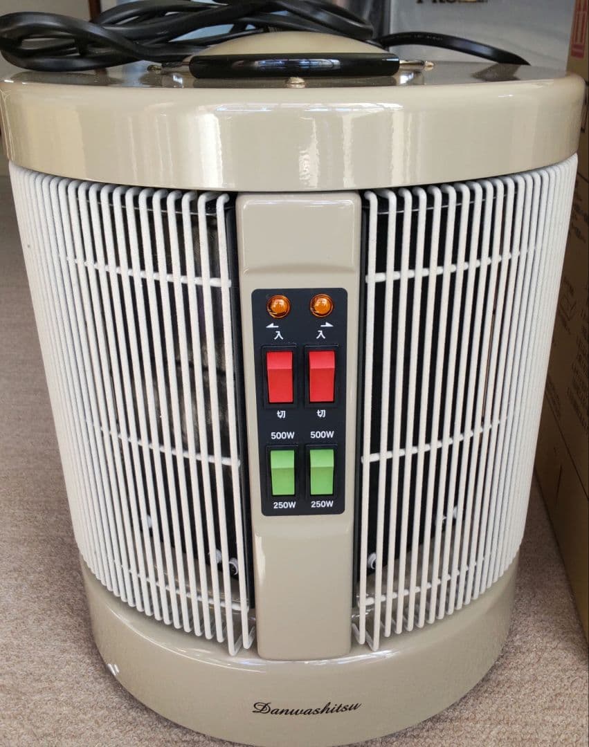 遠赤外線パネルヒーター　暖話室　1000型