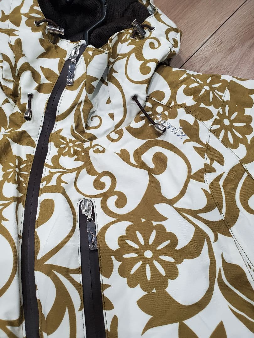 新品　未使用　フェニックスウェア　Sサイズ