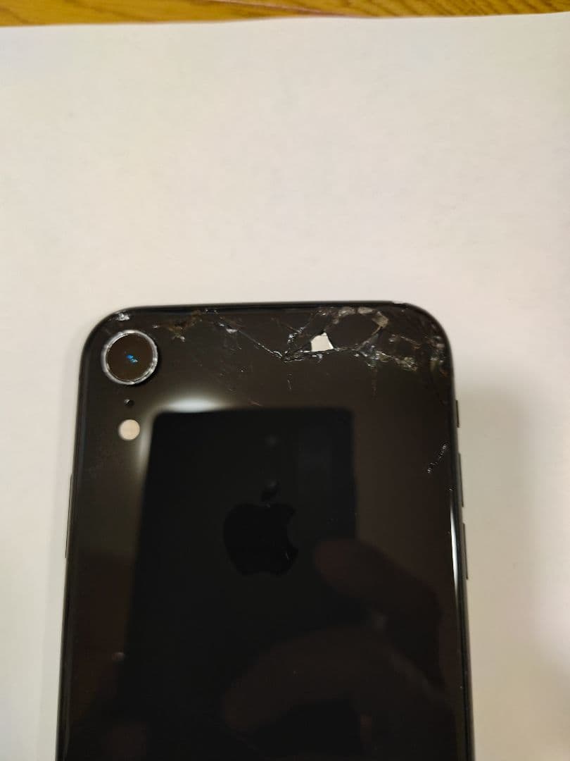 iPhone XR Black 64GB SIMフリー 背面割れ 動作確認済
