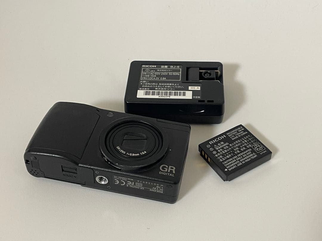 デジタルカメラ RICOH GR DIGITAL II