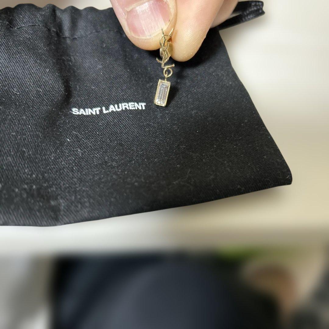 SAINT LAURENT ゴールドピアス(片耳用)