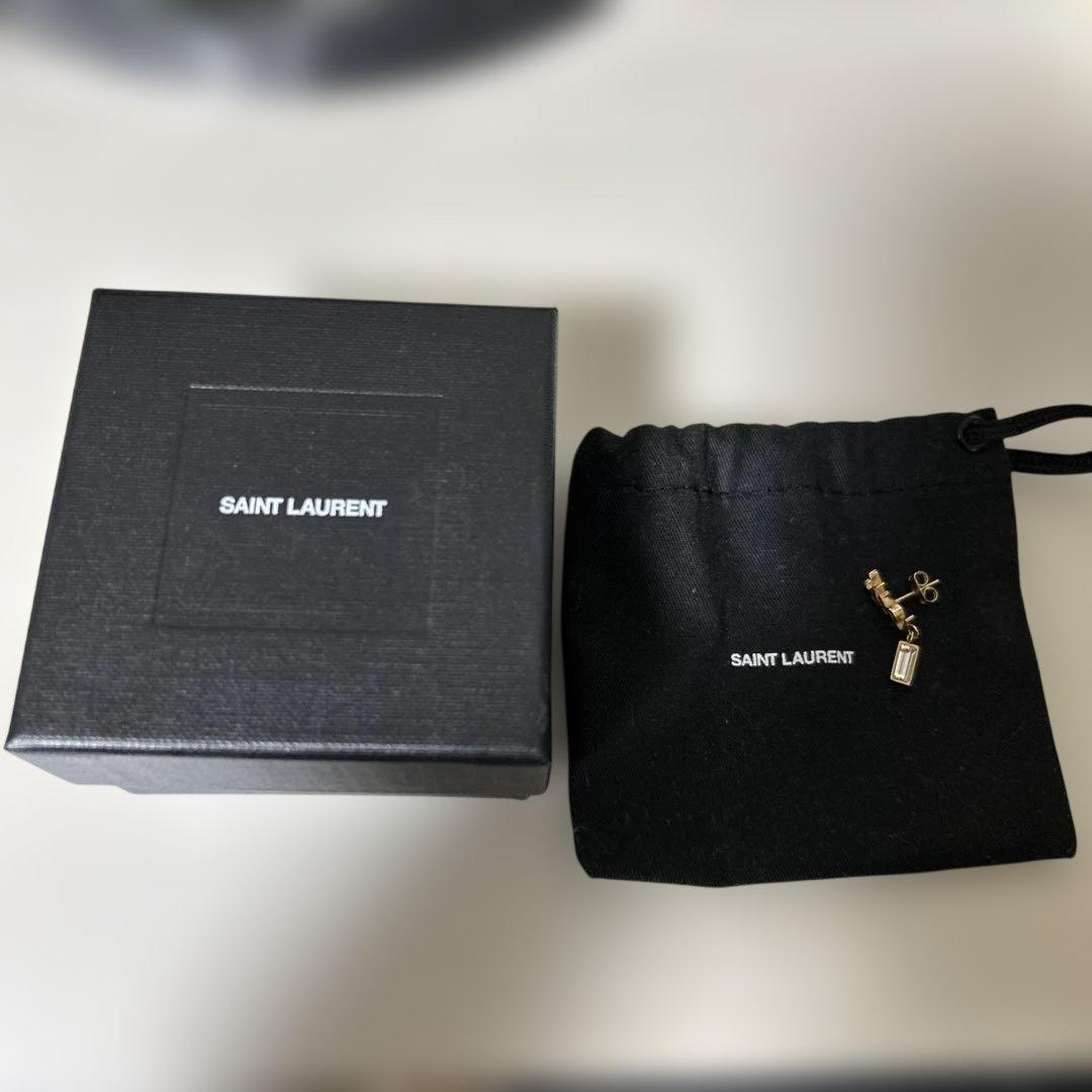 SAINT LAURENT ゴールドピアス(片耳用)