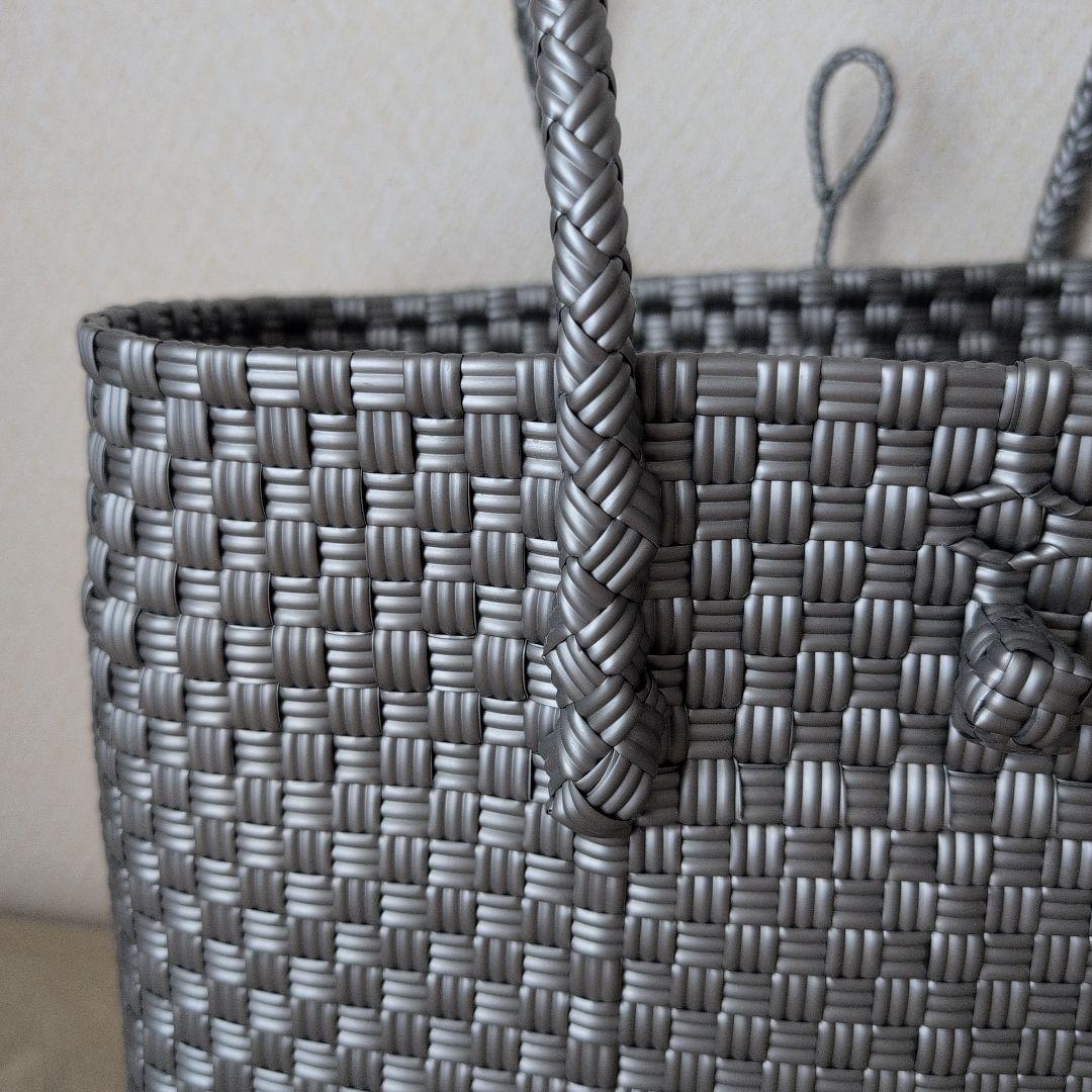 メケアリサ　ボストン　Мetallic Silver