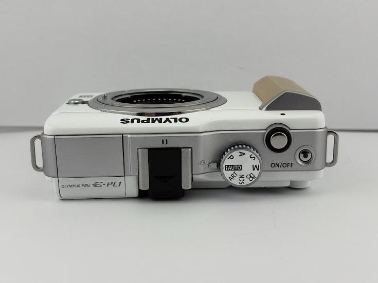 ★極上品★オリンパス PEN E-PL1 ボディ★バッテリー、充電器付★