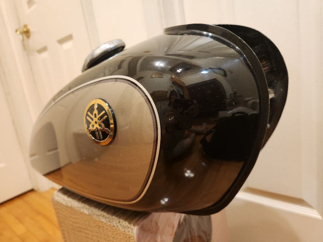 ヤマハSR400　1JR 純正塗装ガソリンタンク　錆無　美品