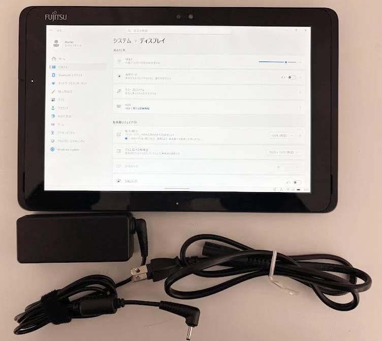 【動作良好】Win11 富士通タブレット10.1型 ★寝室・旅先