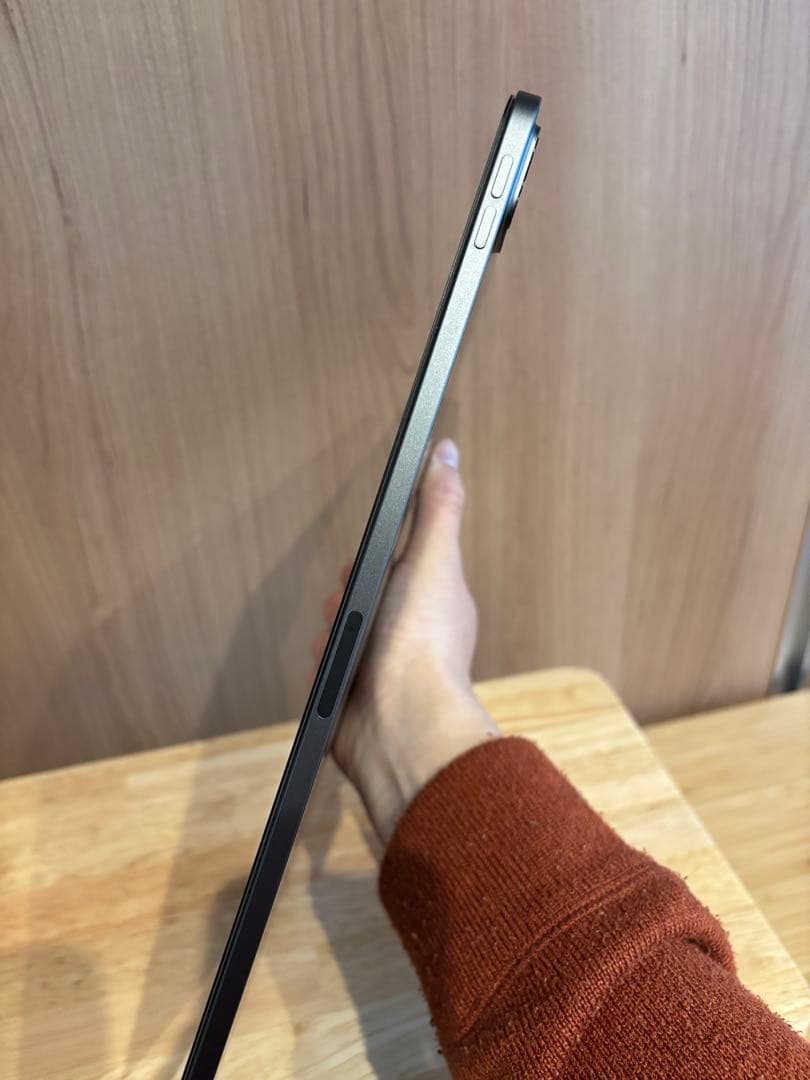 【美品】iPad Pro 12.9インチ (第4世代) 128 GB／Wi-Fi