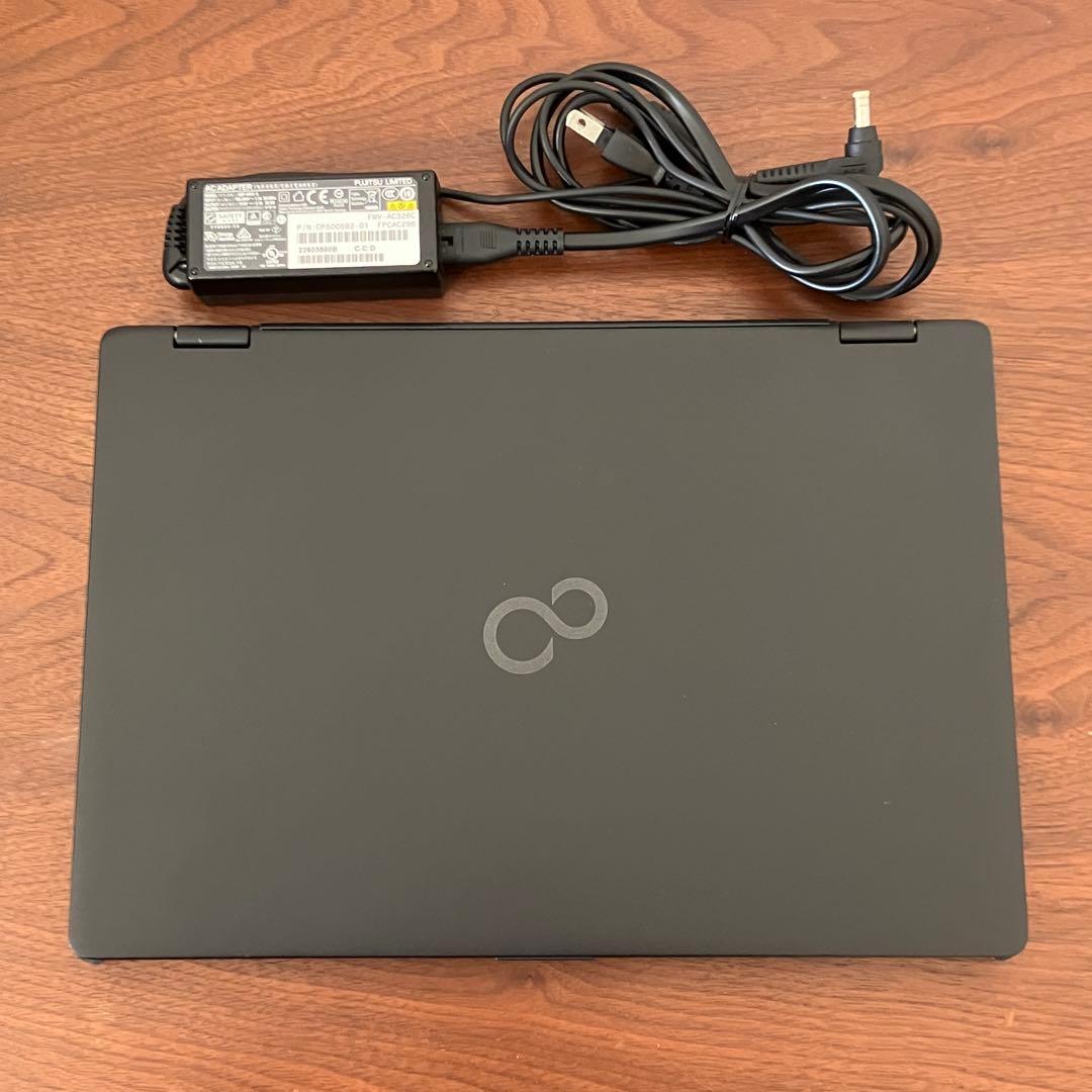 2in1タッチパネル LIEEBOOK U9310X 10世代i5 256GB