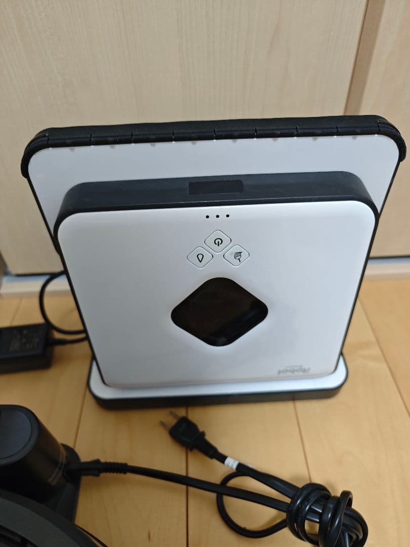 Roomba 自動掃除機 本体 ブラック　床拭きロボット　ブラーバ