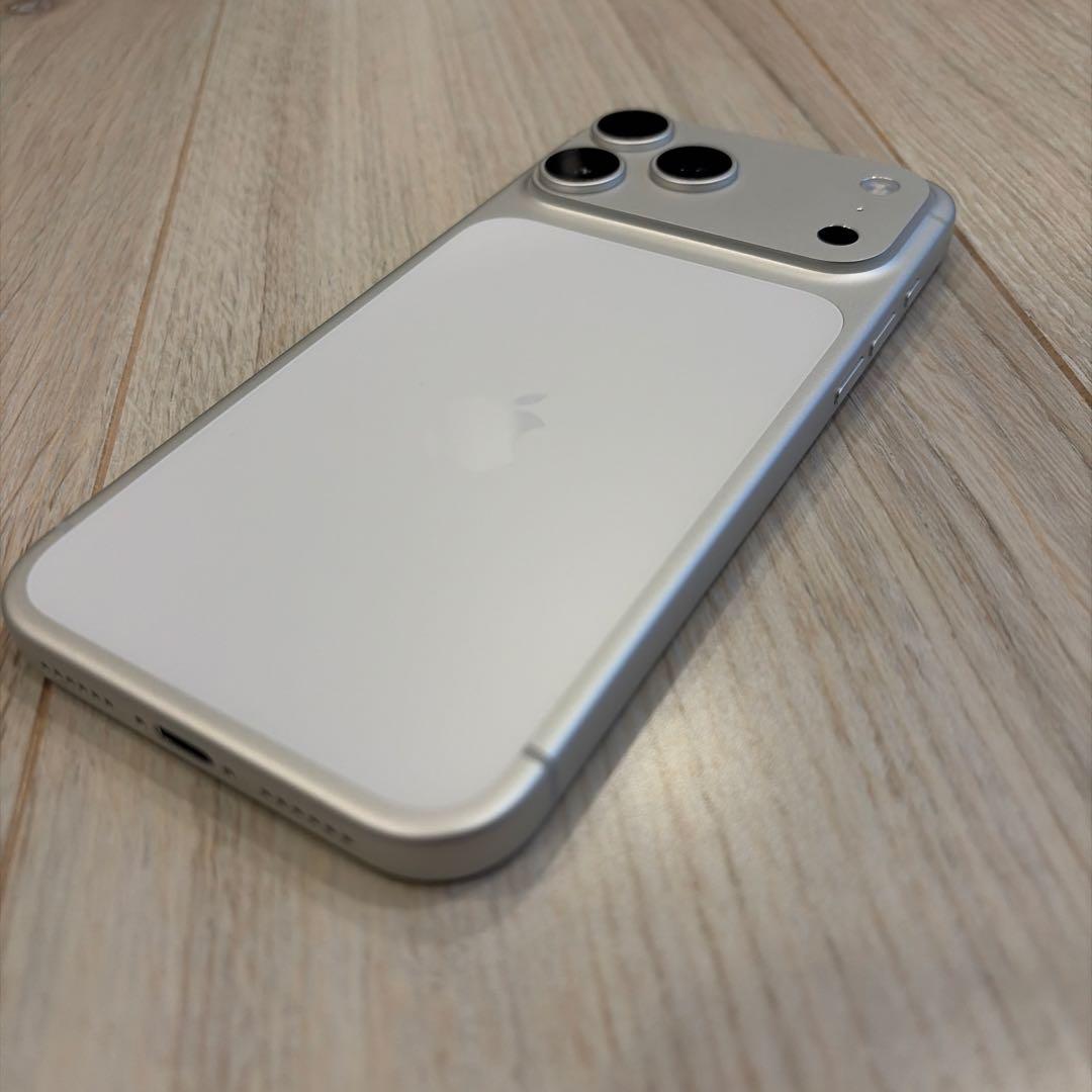 iPhone17ProMax 256GB 純正ケース付き