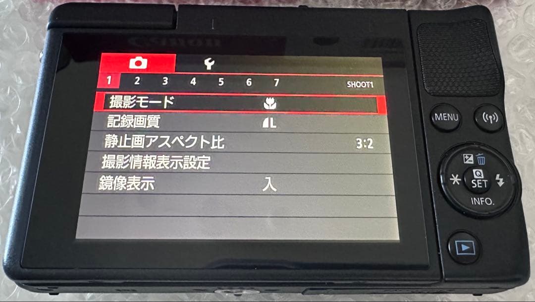 【美品】Canon EOS M100 ダブルズームレンズキット バッグ付き