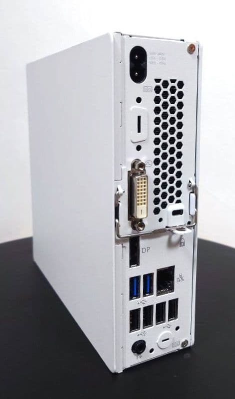 ミニPC ESPRIMO Q558/V ホワイト i3 8100T 8GB