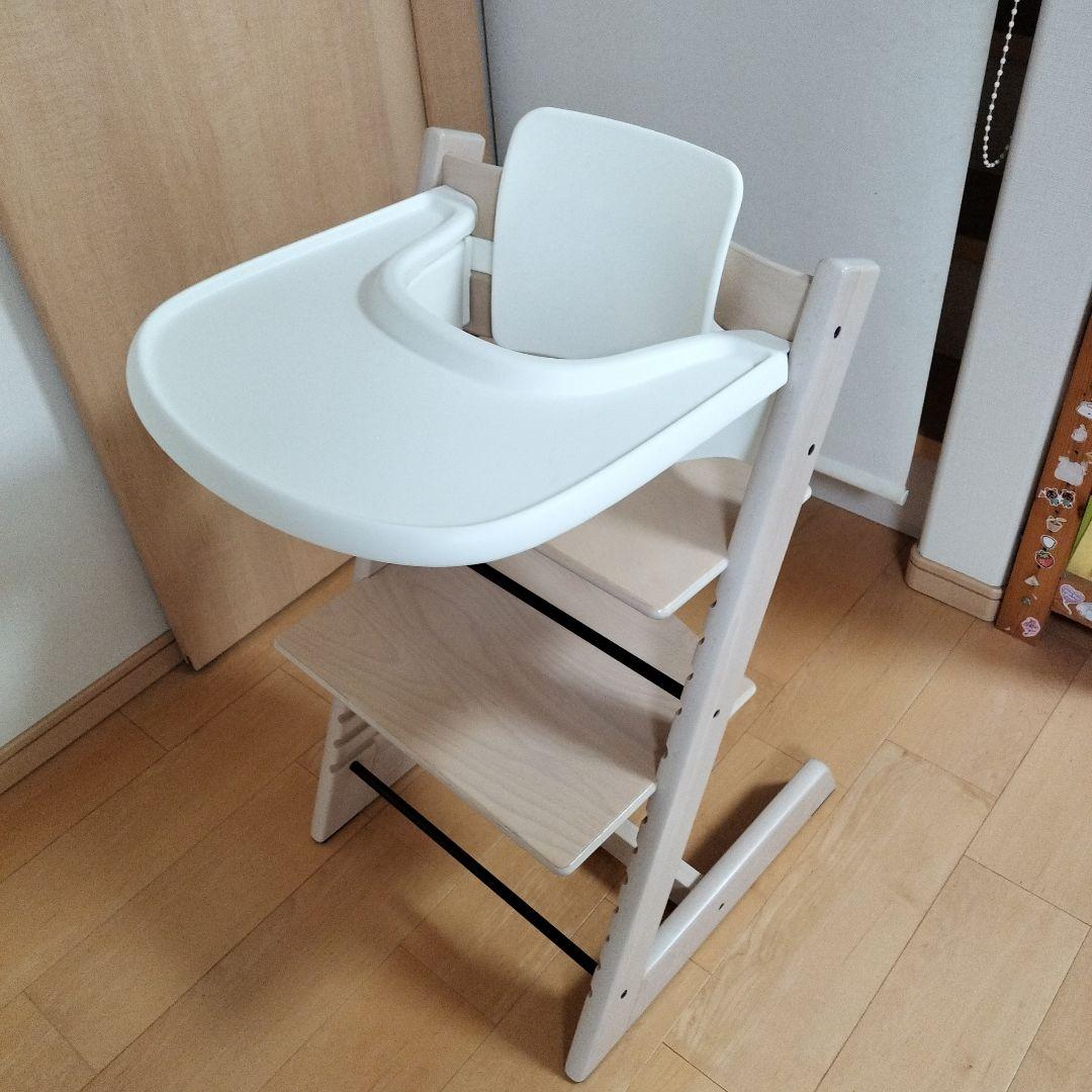 シリアル6　ストッケ トリップトラップ　背もたれ&ベビーガード&トレイ付
