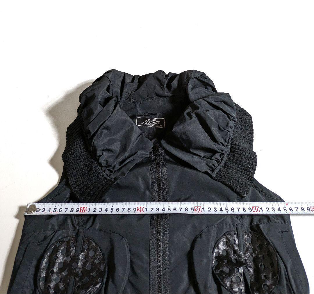 エイココンドウ／レザーパッチ ボリューム襟ショートジレ ベスト ブラック