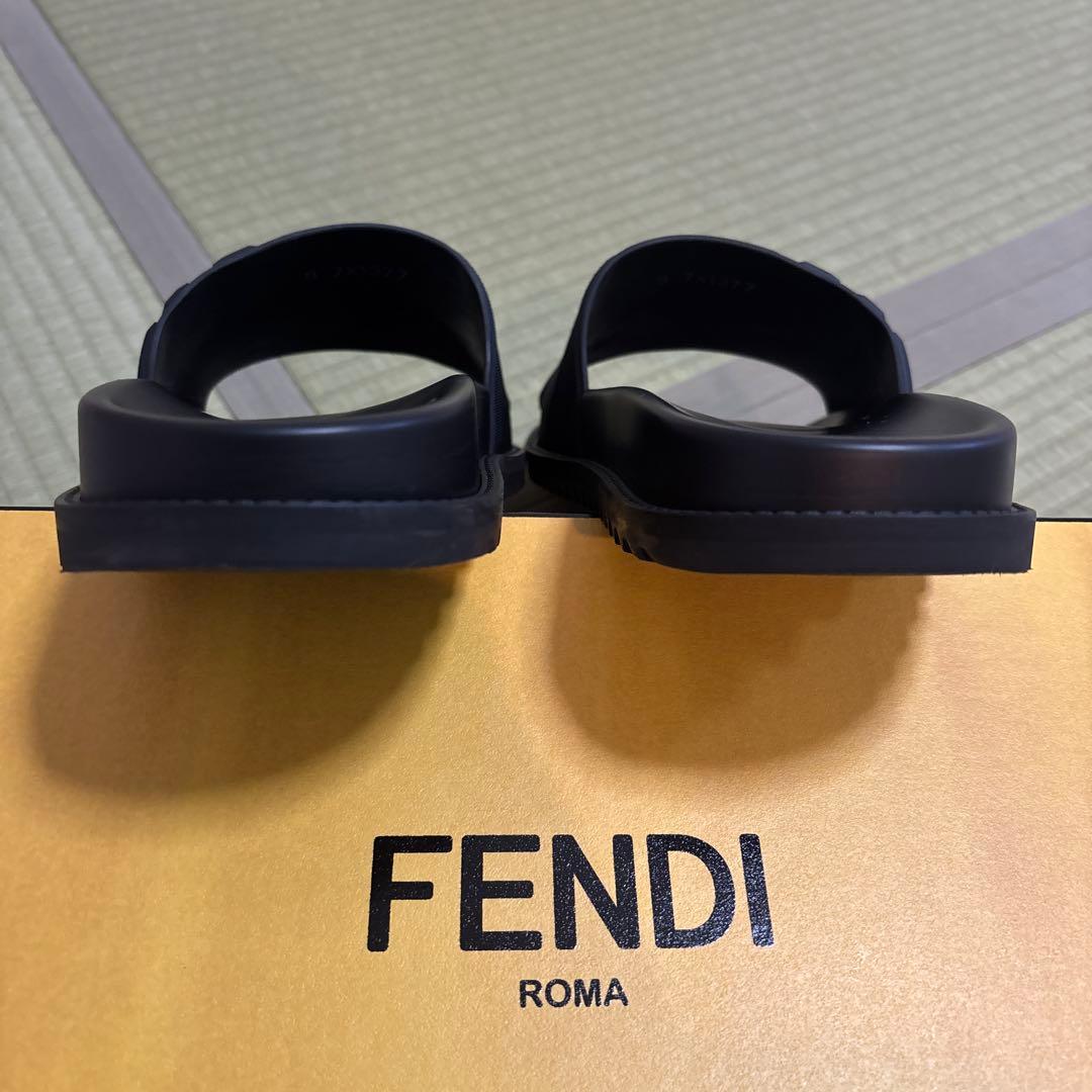 フェンディ　FENDI メンズ　サンダル