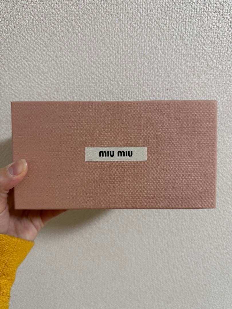 miu miu ピンク ベルベット 収納ケース
