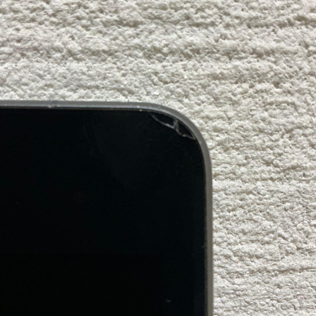 iPad mini 5 初期化済み　画面ひび割れあり