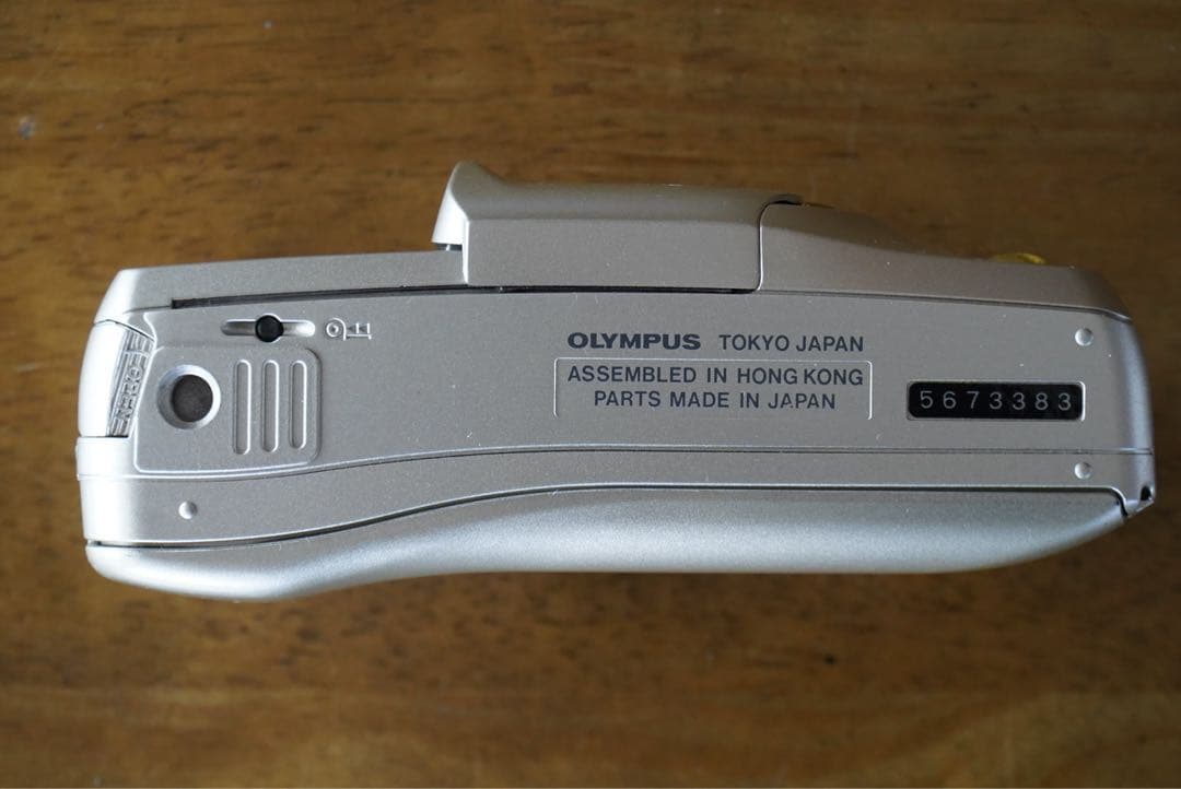 μ ZOOM 105 DELUXE OLYMPUS