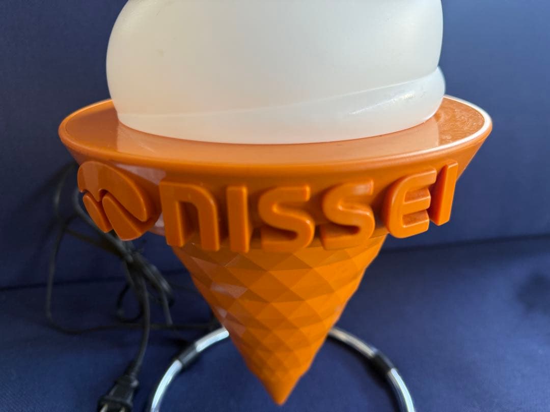 NISSEI 日世 ニッセイ ソフトクリーム ライト　照明