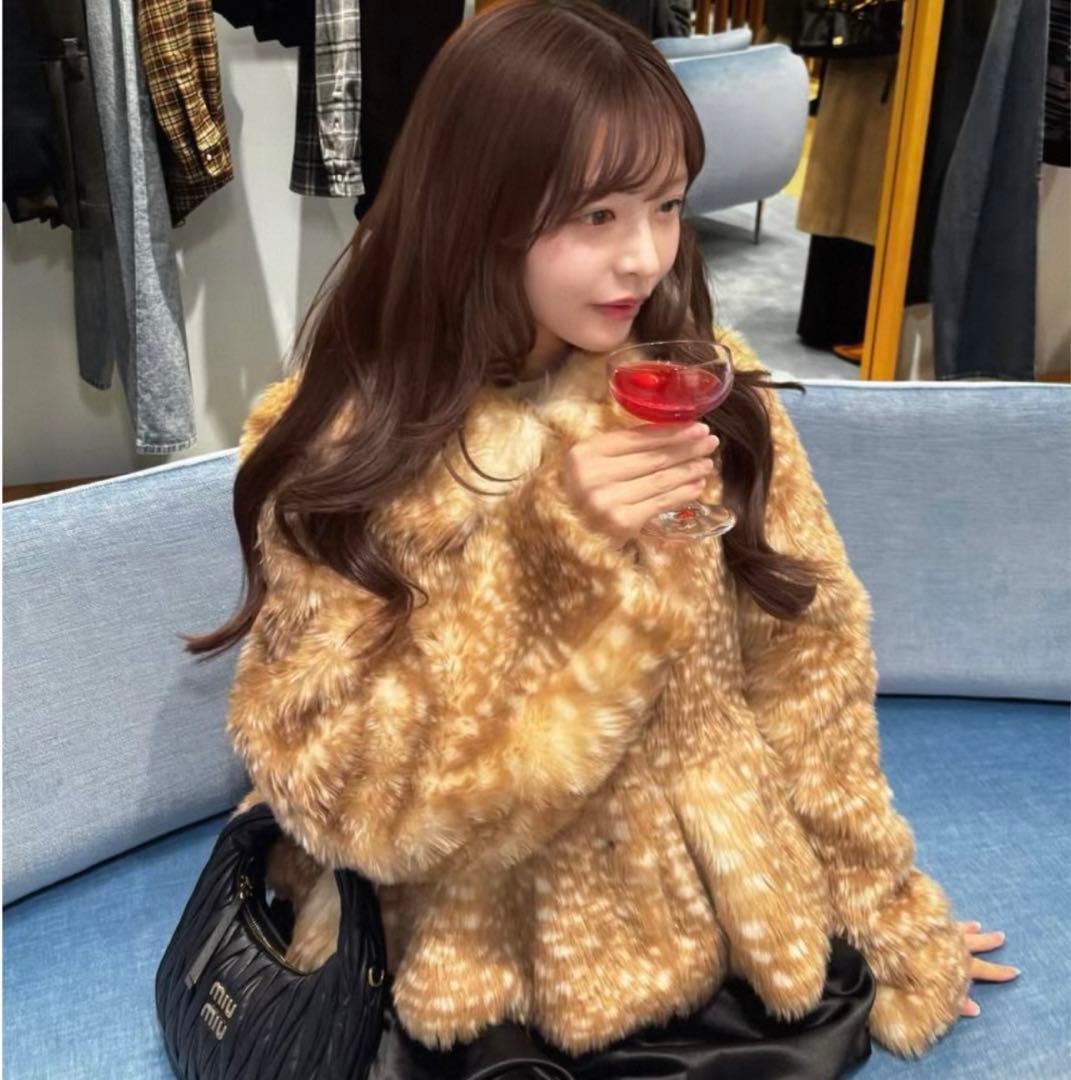 1点のみbibiy DORA PEPURAMU FUR COAT