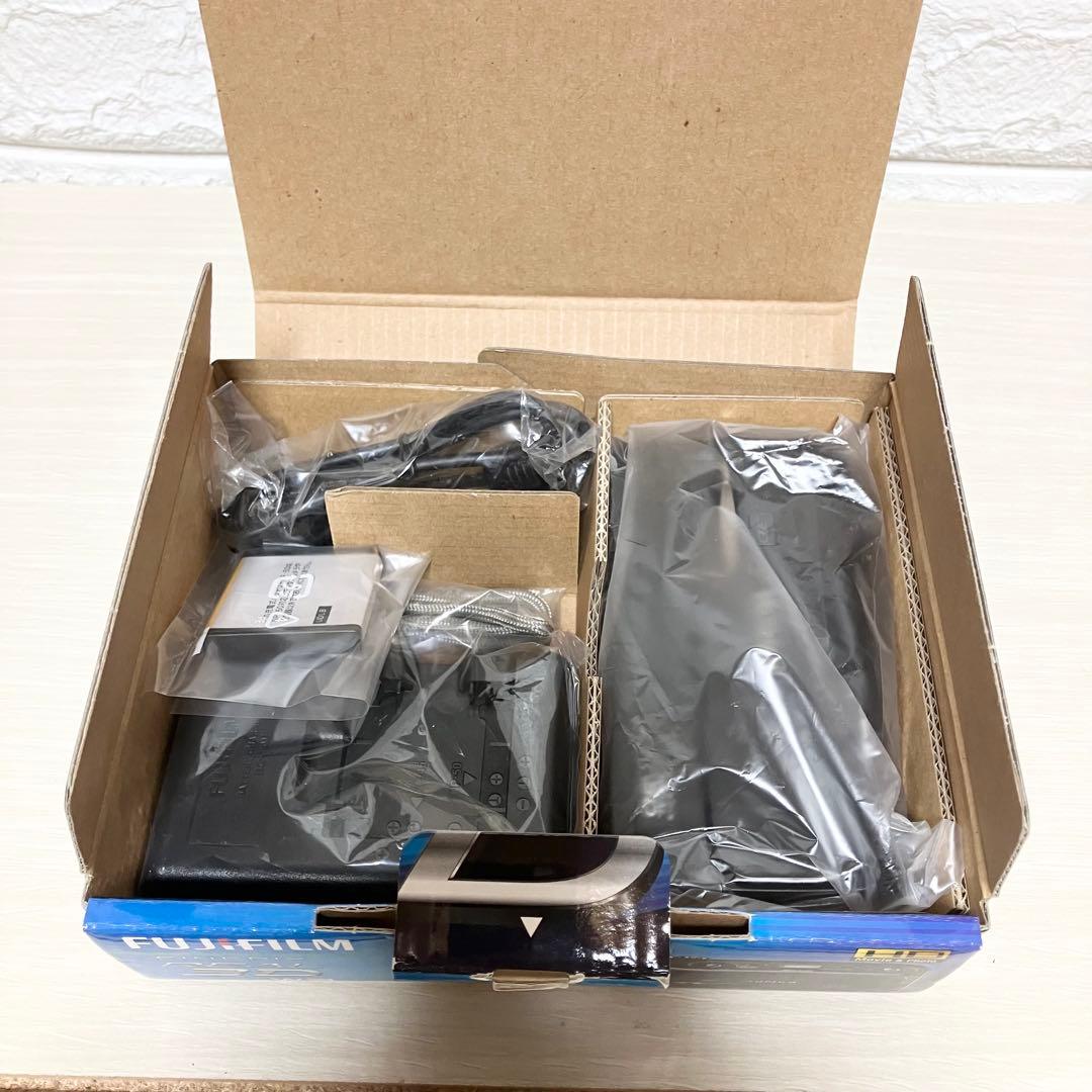 激レア　未使用級　富士フィルム　FINEPIX REAL 3D W3