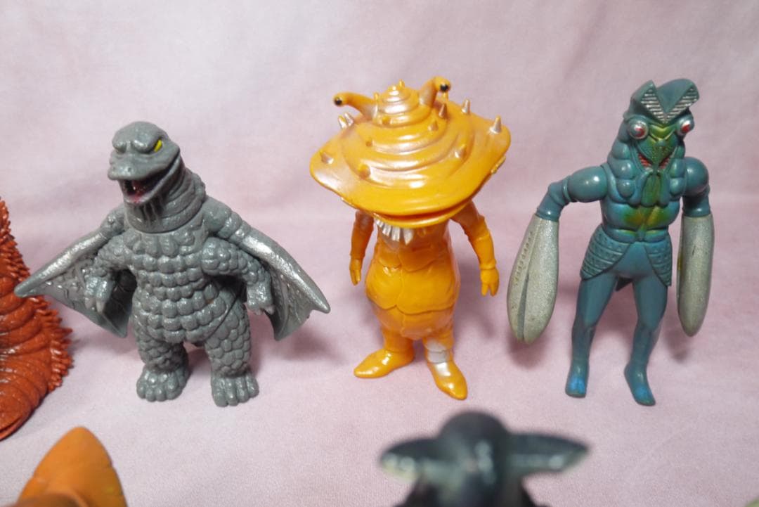 ギャンゴ・ネロンガ・スカイドン・カネゴン　ほかウルトラ怪獣シリーズ　17体