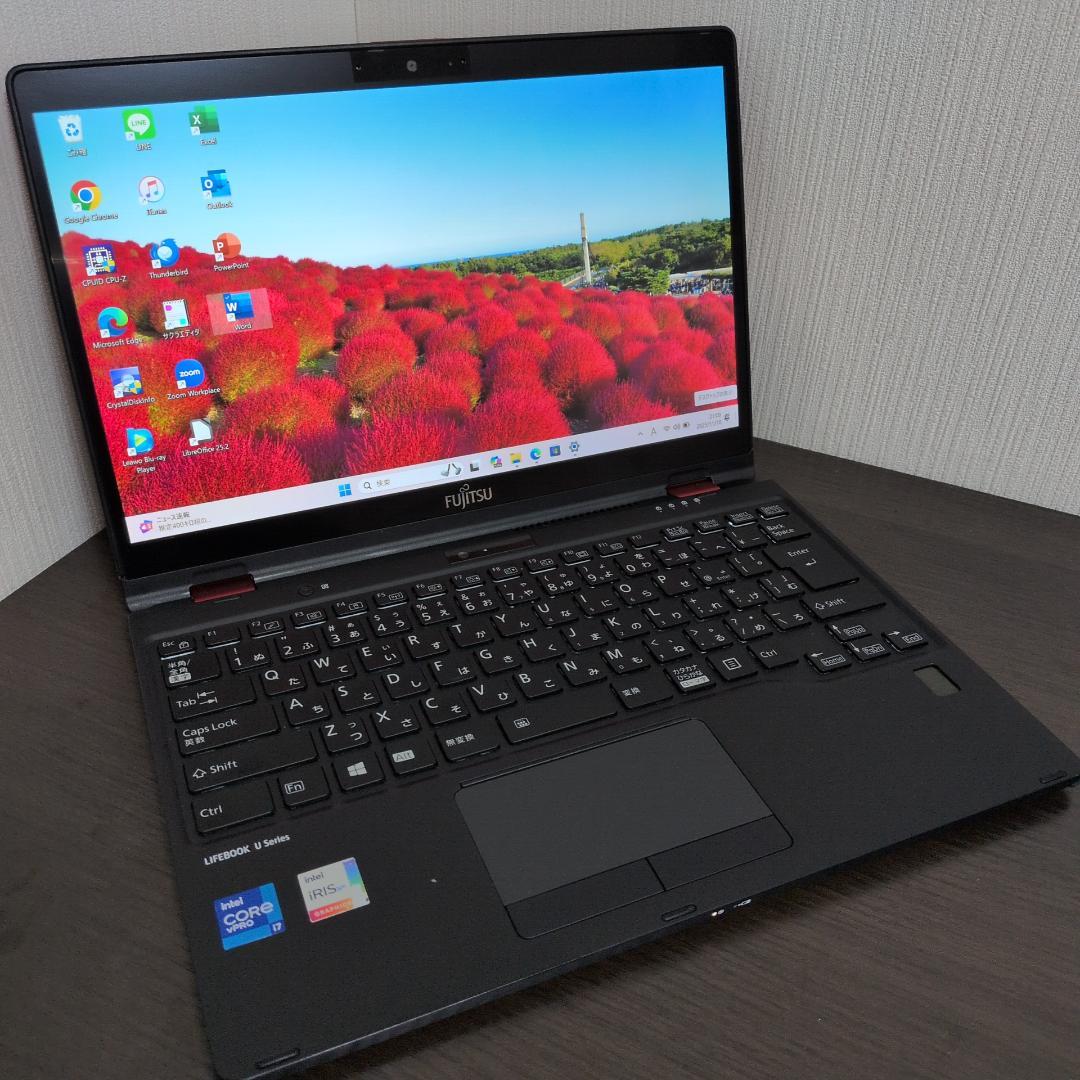 【第１１世代Corei7：モバイル】富士通／U9311XF／16GB／256GB
