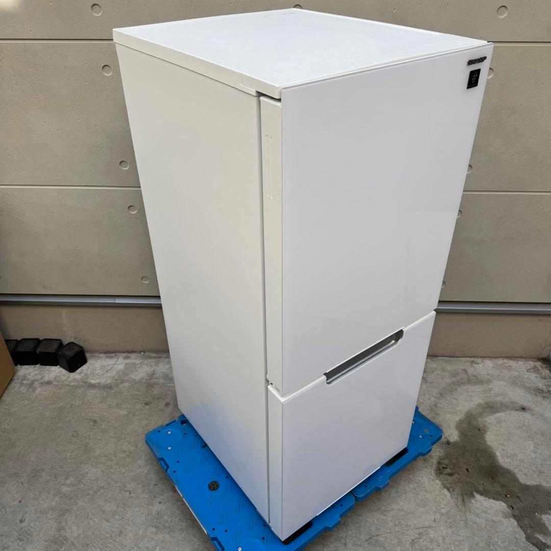 198⭐️2022年製美品★シャープ　冷蔵庫　右、左開き　ガラス扉　一人暮らし