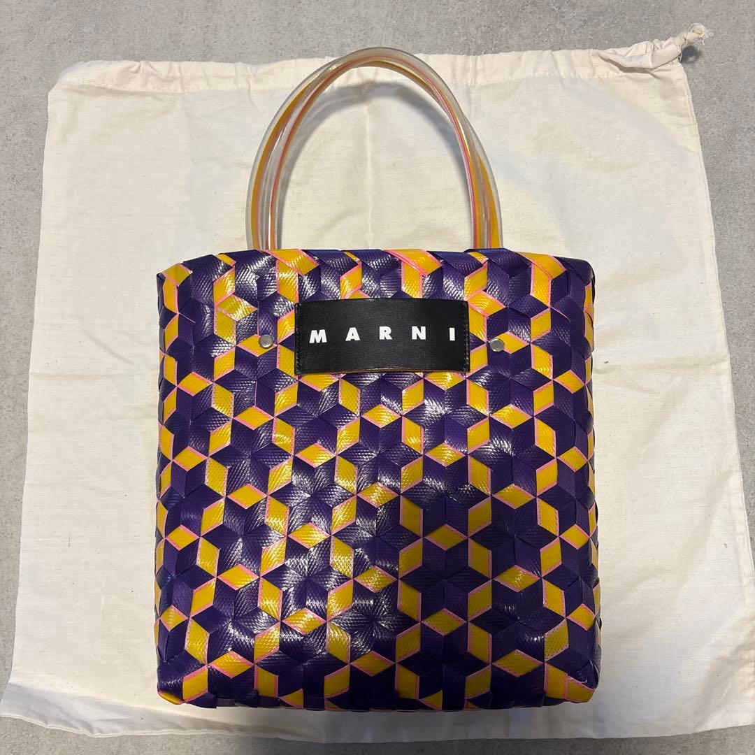 ⭐︎moon⭐︎MARNI 幾何学模様 かごバッグ