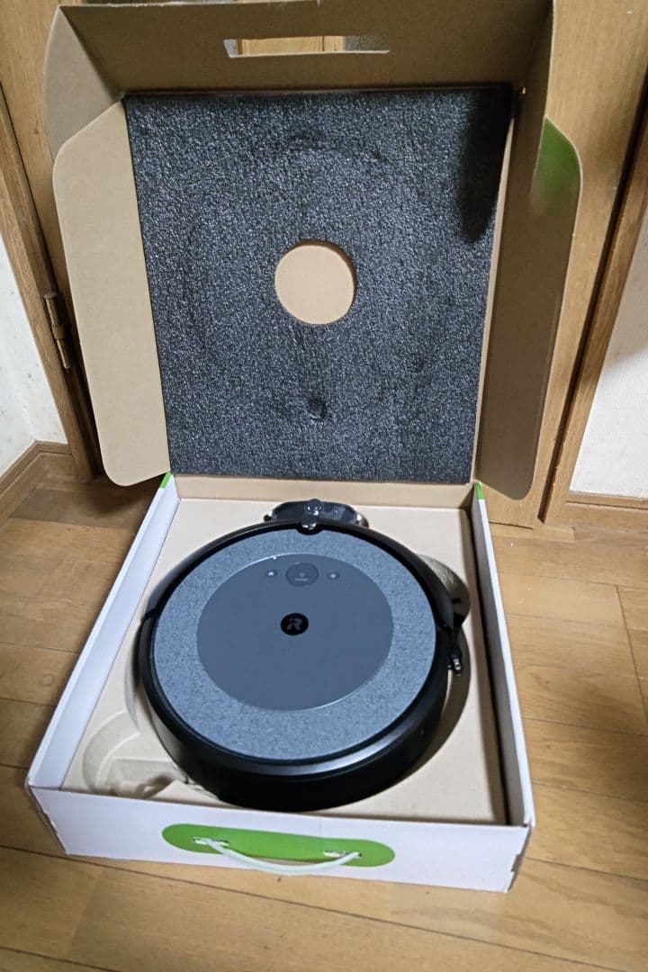 美品　iRobot アイロボット Roomba i5 i515860