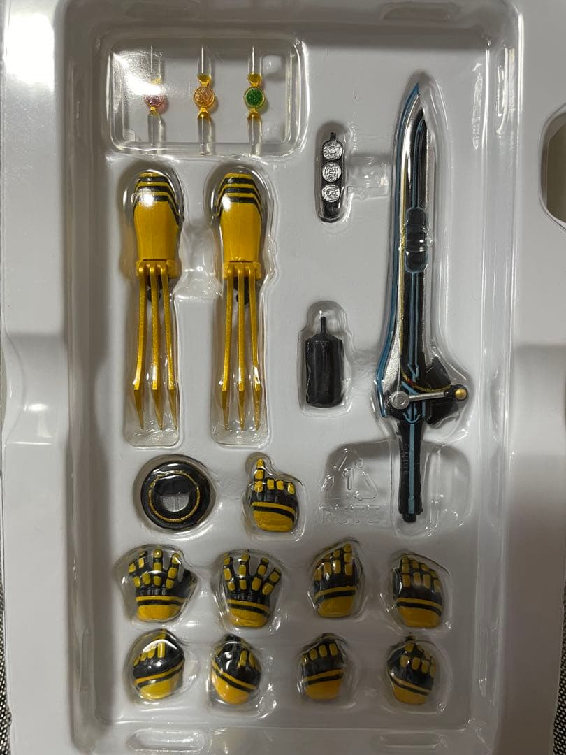 s.h.figuarts 真骨彫　仮面ライダーオーズ　タトバコンボ