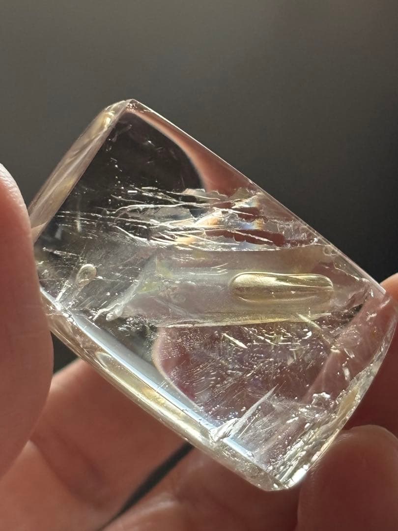 レア　大きめ水入り水晶　マイカ流砂　28g エレスチャル　レインボーありよく動く