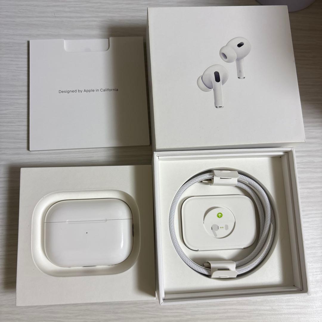 【右耳充電不可】Apple AirPods第二世代本体 充電ケース付き